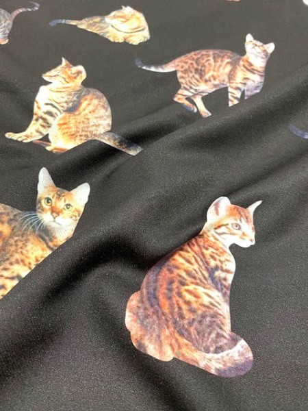 Креп «Кошечки» черный